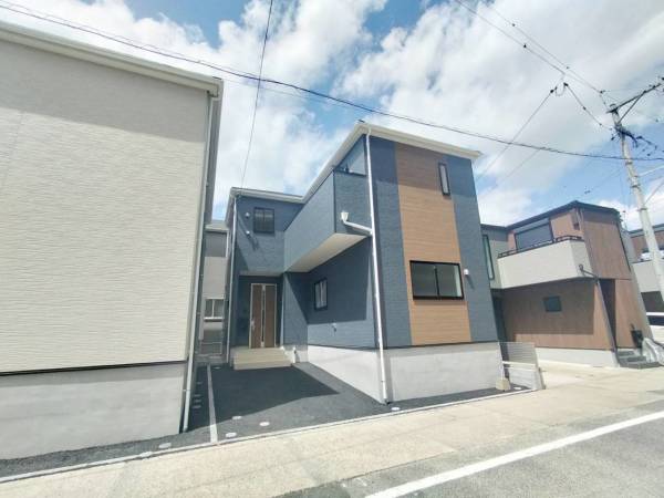 ◆南区横手1◆収納充実・広々LDK・和室付きも 学チカ便利!